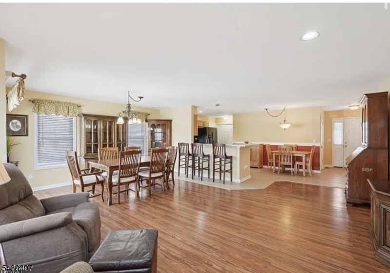 2 Caleb Ct Property Photo 7