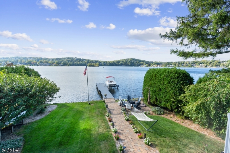 64 E Shore Trl Property Photo 4