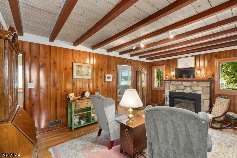 64 E Shore Trl Property Photo 8