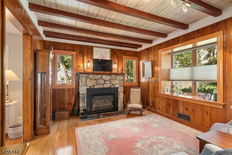 64 E Shore Trl Property Photo 9