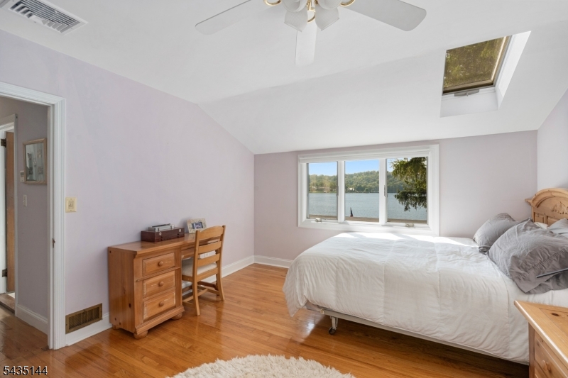 64 E Shore Trl Property Photo 27