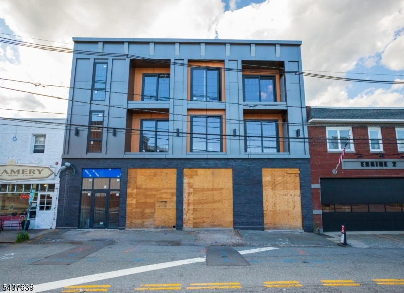 15 Paterson Ave Property Photo 4