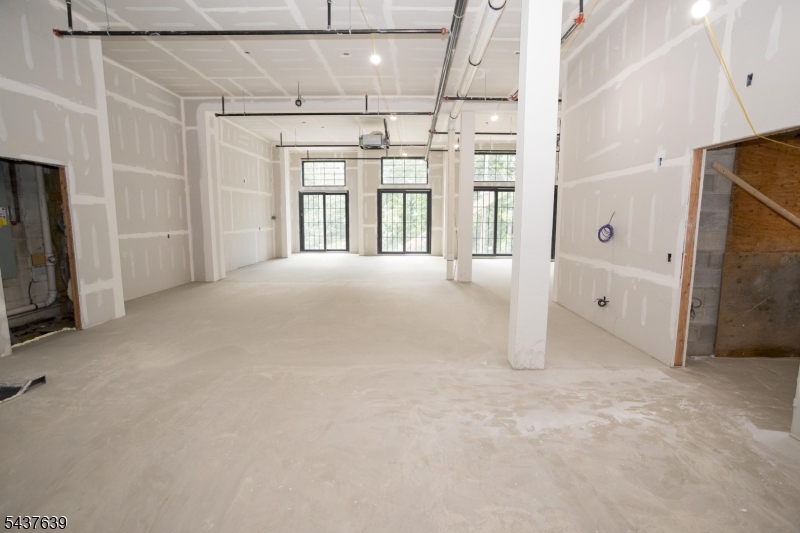 15 Paterson Ave Property Photo 7