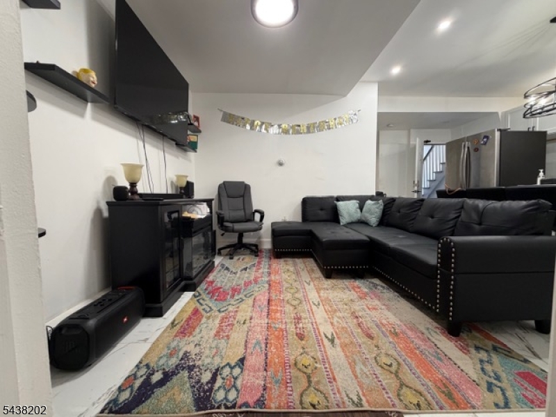 149 Camden St Property Photo 4