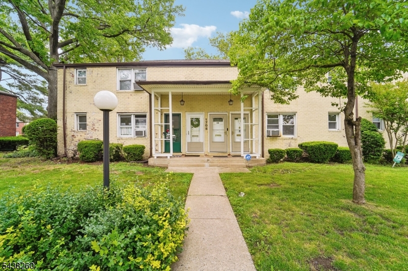 1705 Wood Ave C1 Property Photo 1