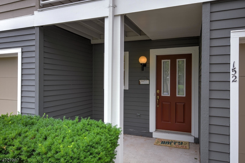 152 Bonney Ct Property Photo 2