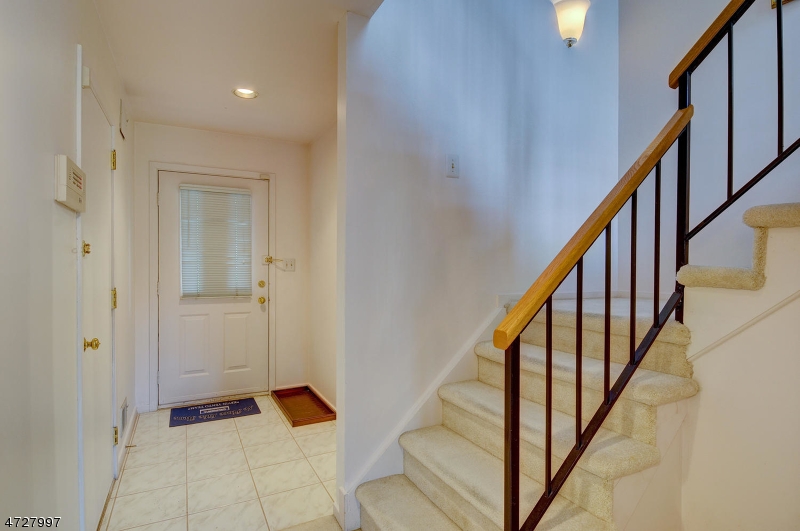 152 Bonney Ct Property Photo 4