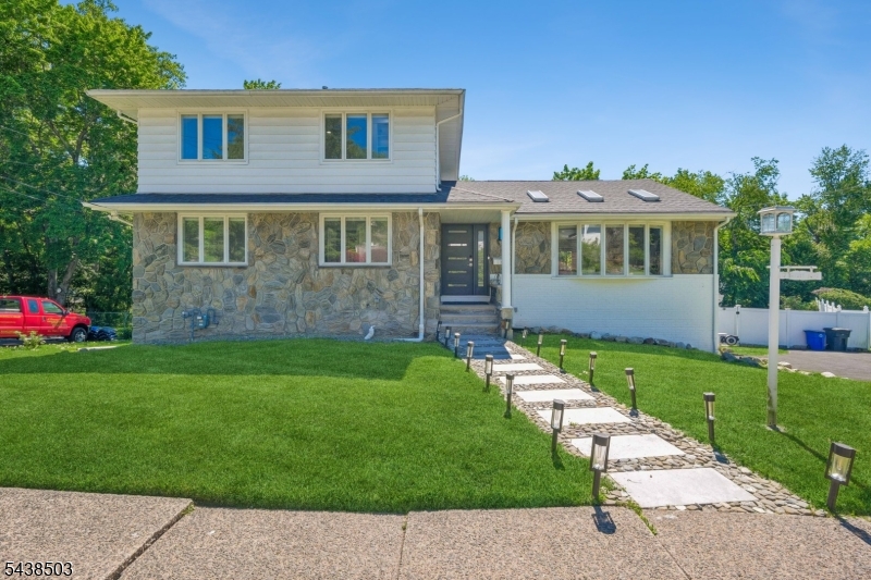 13 Munsey Rd