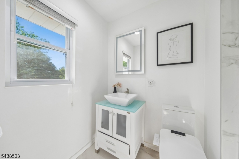 13 Munsey Rd Property Photo 17