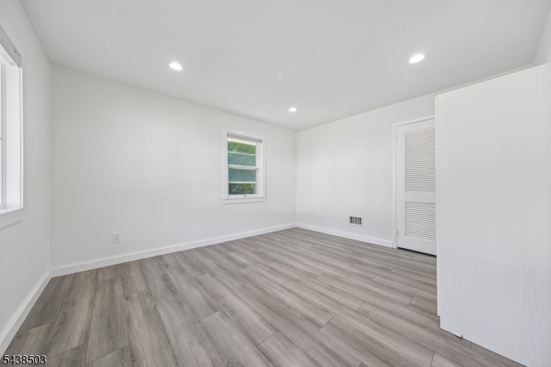 13 Munsey Rd Property Photo 20