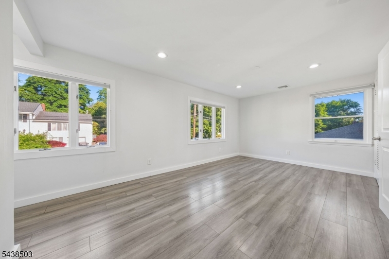 13 Munsey Rd Property Photo 23