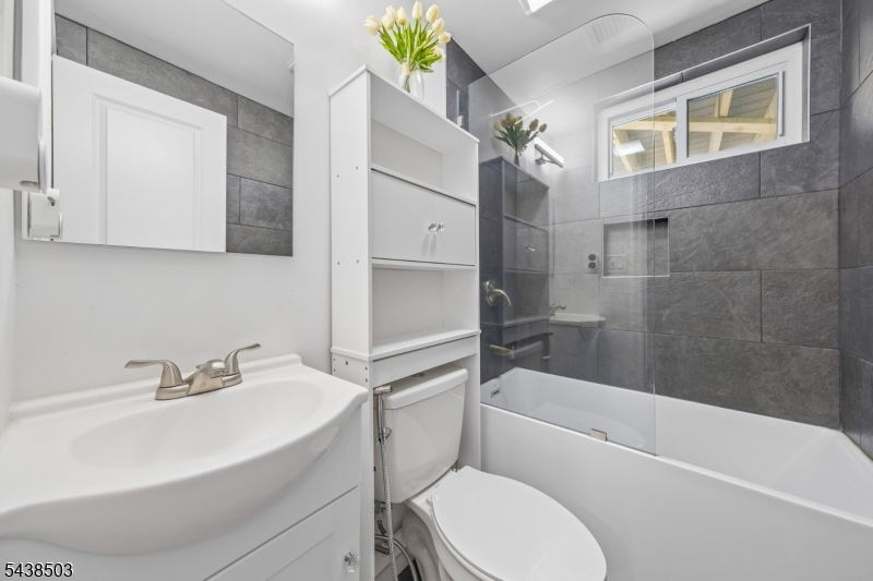 13 Munsey Rd Property Photo 31
