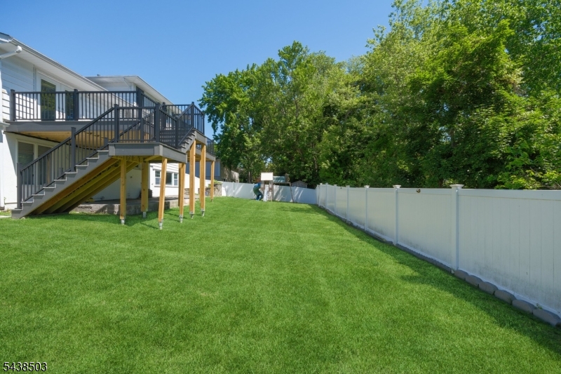 13 Munsey Rd Property Photo 44