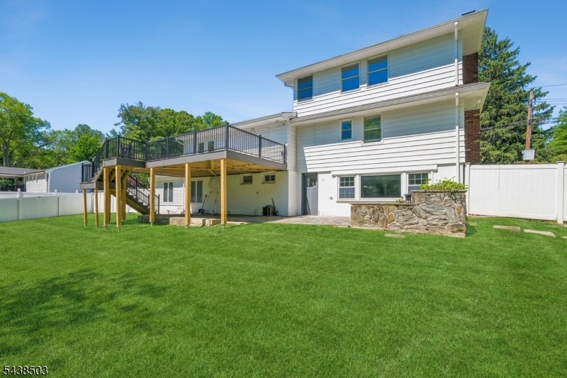 13 Munsey Rd Property Photo 46