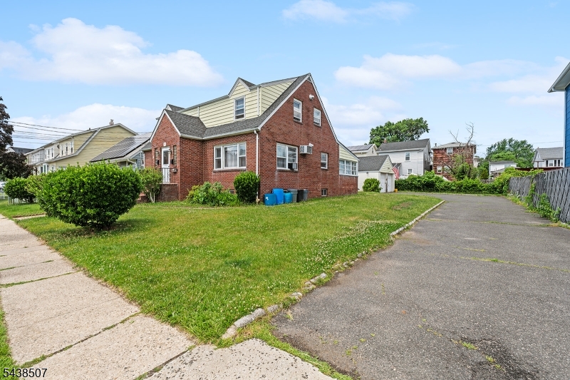 57 Devon St Property Photo 2