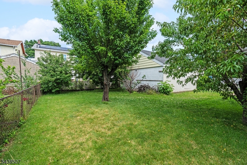57 Devon St Property Photo 21