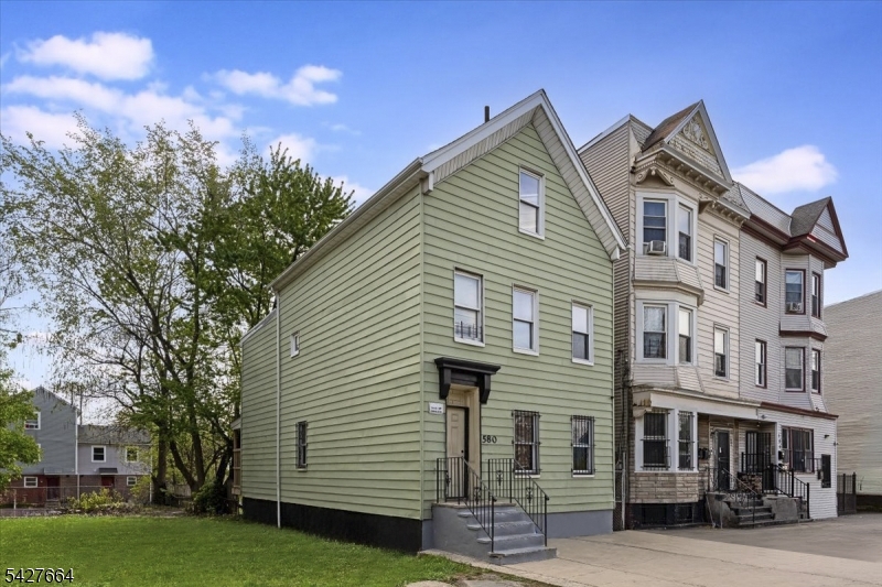 580 Hunterdon St Property Photo 19