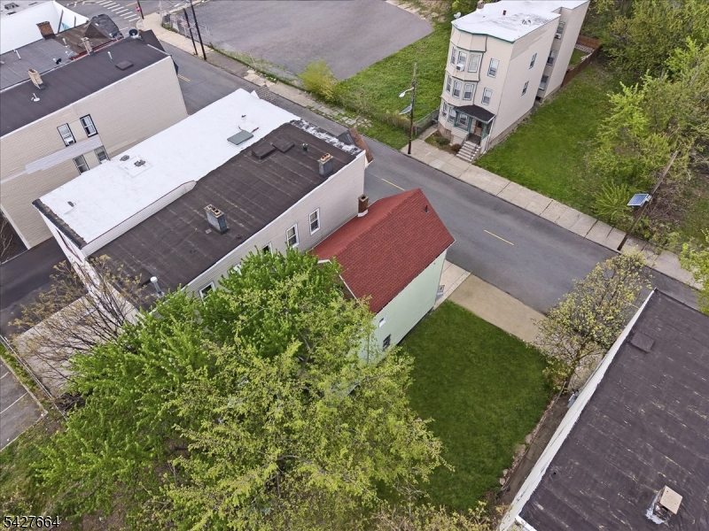 580 Hunterdon St Property Photo 22