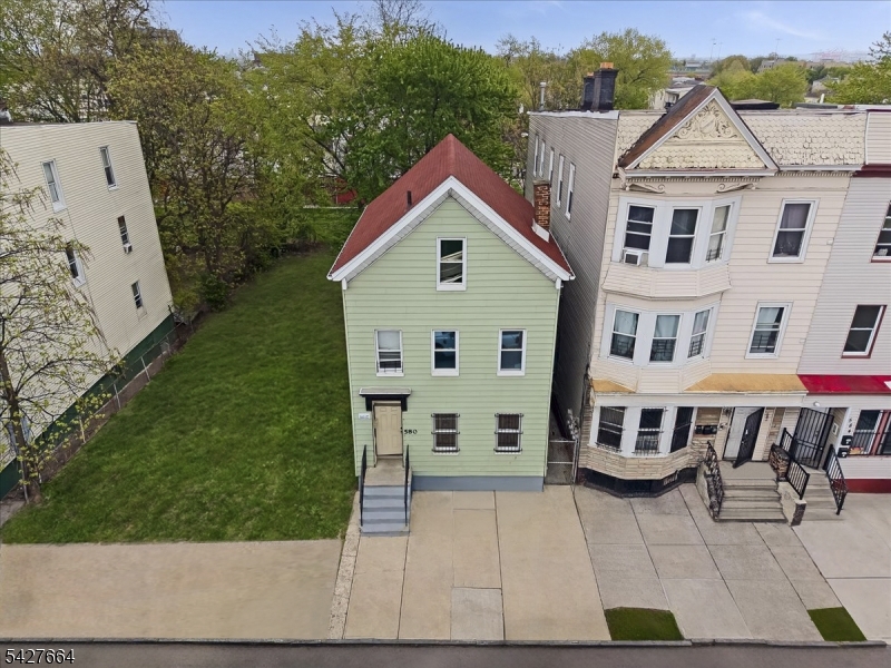 580 Hunterdon St Property Photo 26