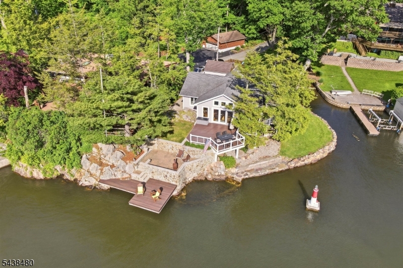 53 Shore Ave Property Photo 40