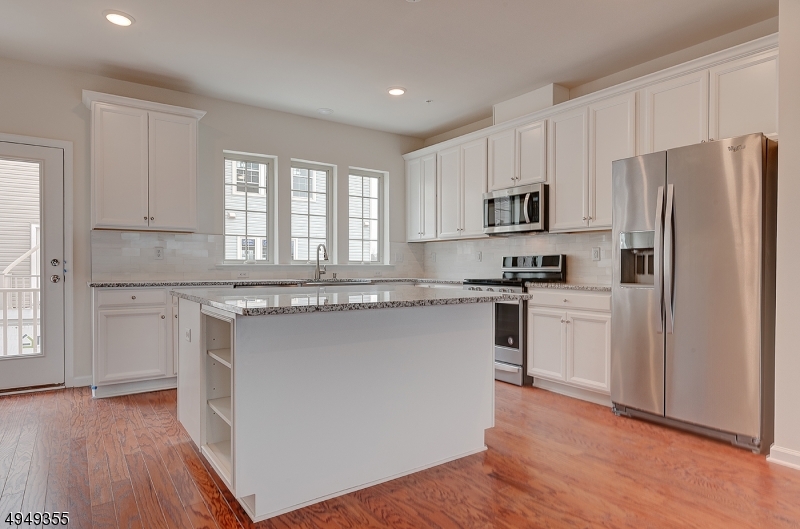 15 Braeburn Ct Property Photo 2