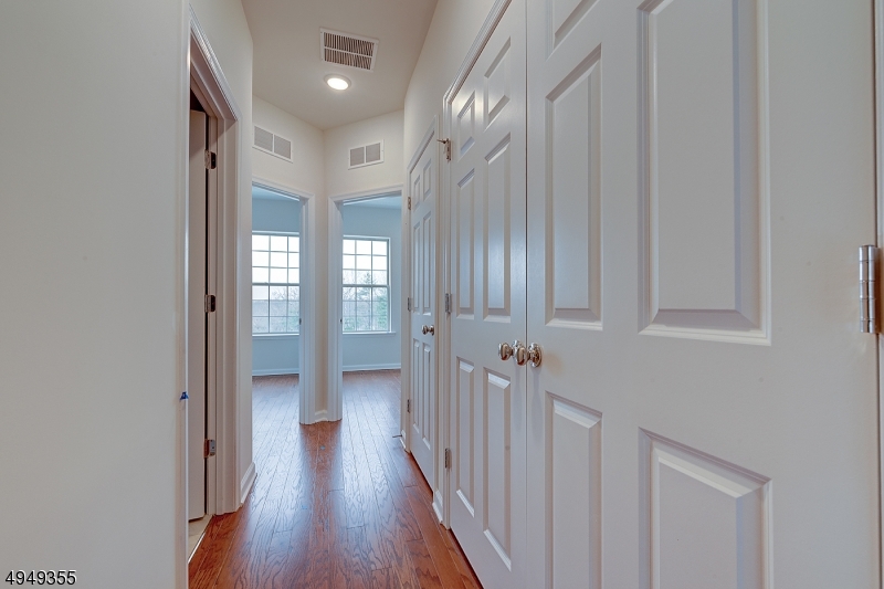 15 Braeburn Ct Property Photo 7