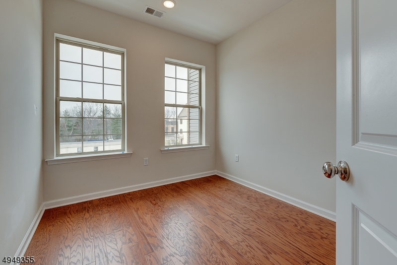 15 Braeburn Ct Property Photo 12