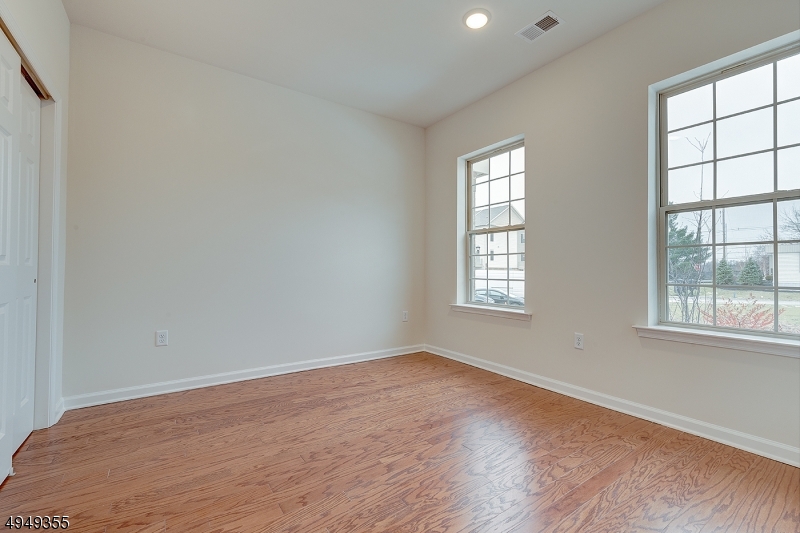 15 Braeburn Ct Property Photo 13
