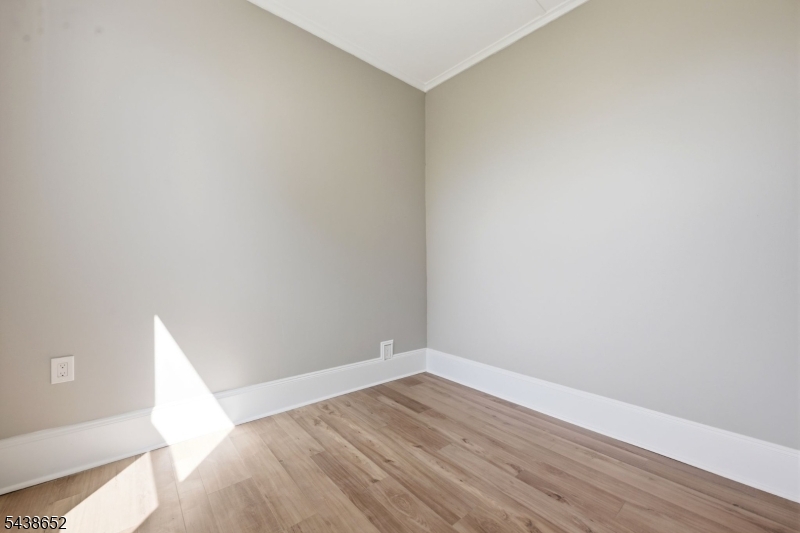 508 2nd St 2 Property Photo 12