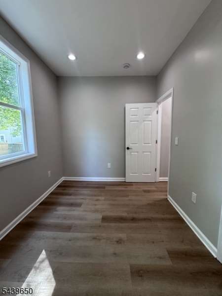 64 Llewellyn Ave 1 Property Photo 14