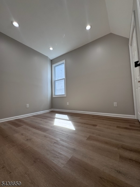 64 Llewellyn Ave 1 Property Photo 25