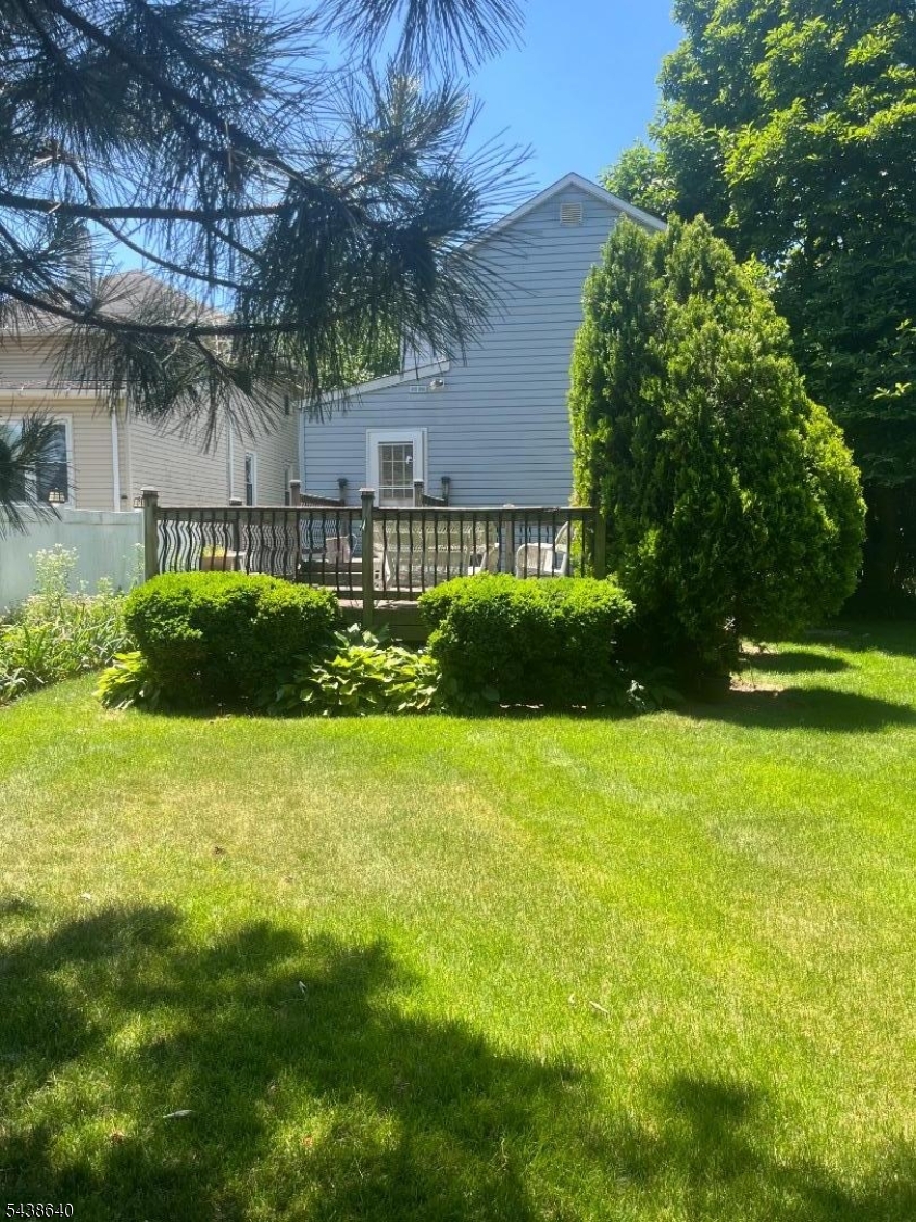 636 Washington Ave Property Photo 2