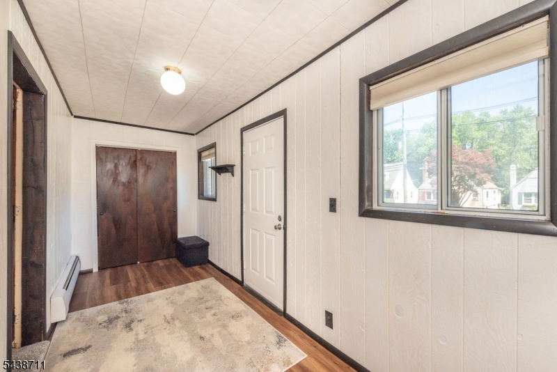 786 Broad St Property Photo 13