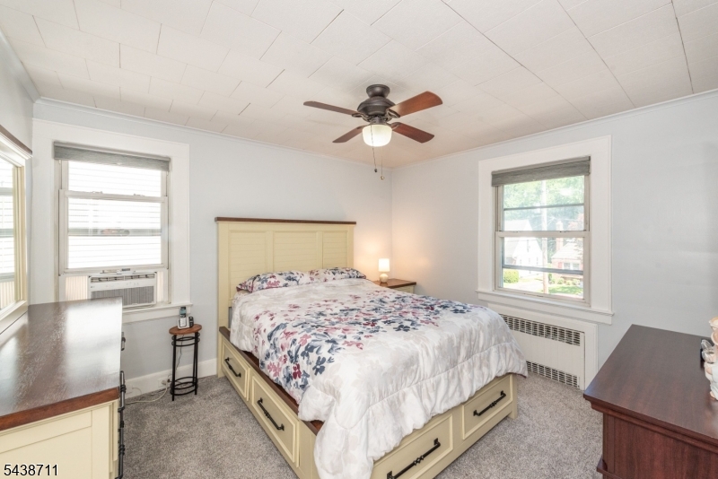 786 Broad St Property Photo 14