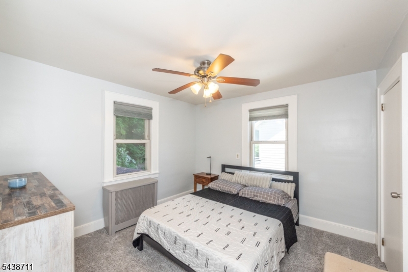 786 Broad St Property Photo 15