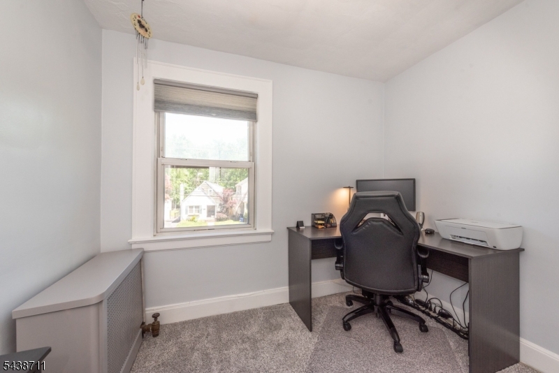 786 Broad St Property Photo 16