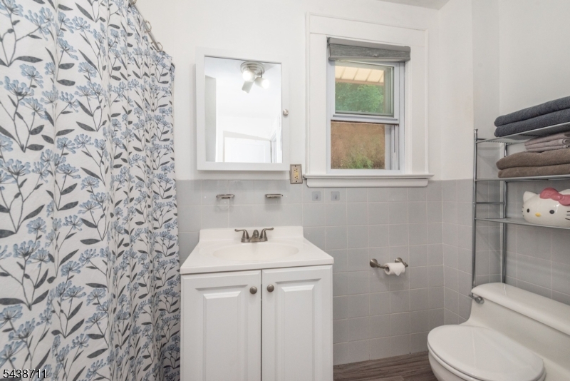 786 Broad St Property Photo 18