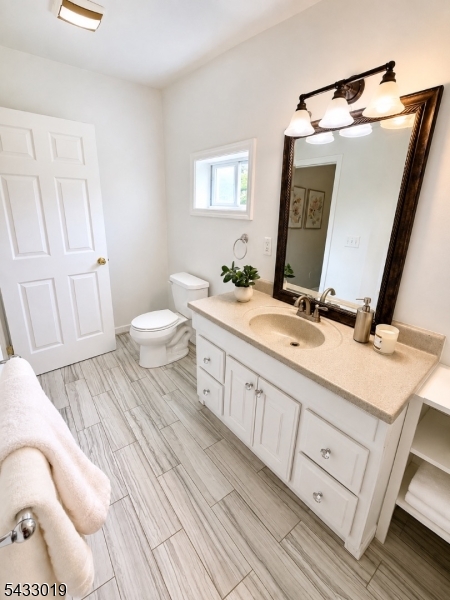 19 Columbus Cir Property Photo 18