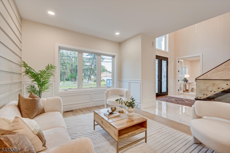 54 Nevsky St Property Photo 10