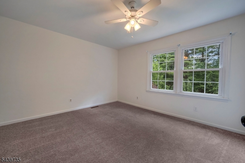 8 Glen Eagles Rd Property Photo 20