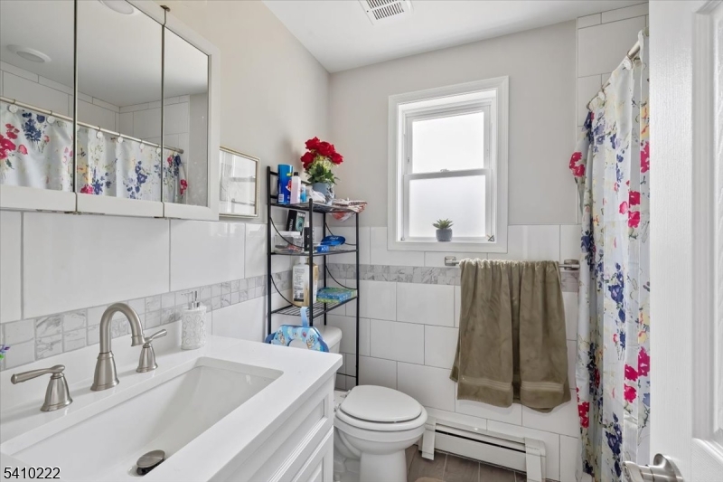 164 Parker St Property Photo 28