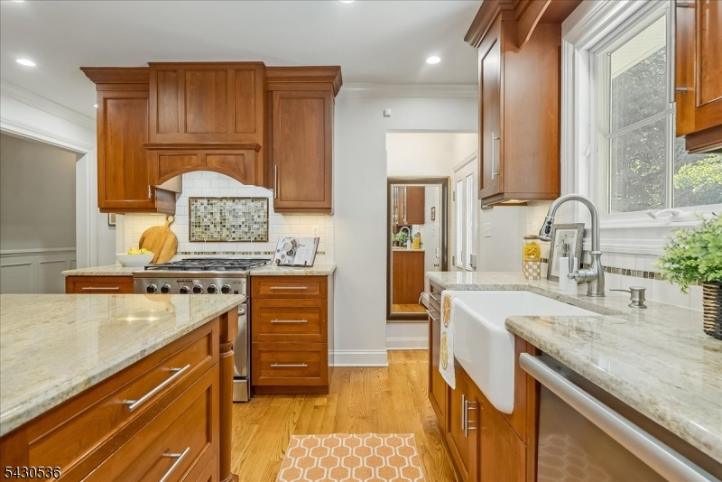 50 Elizabeth St Property Photo 9