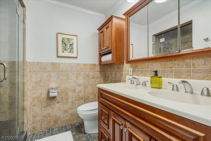 50 Elizabeth St Property Photo 19