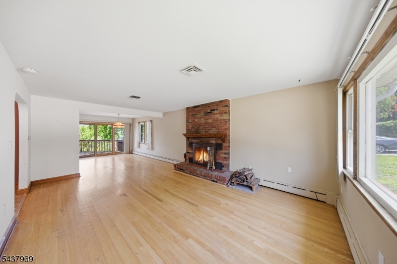 11 Koclas Dr Property Photo 14