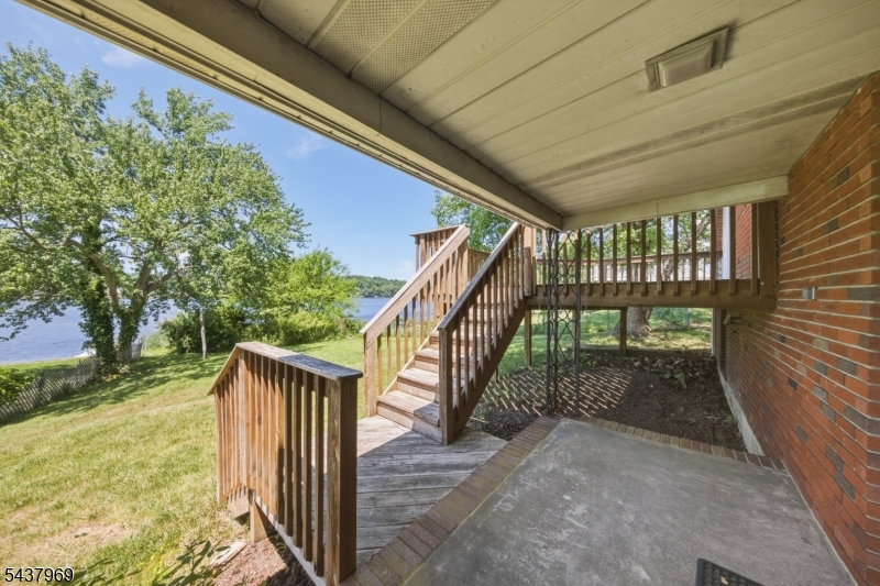 11 Koclas Dr Property Photo 41