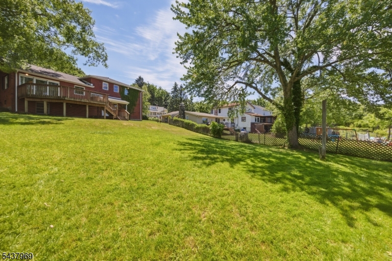 11 Koclas Dr Property Photo 46