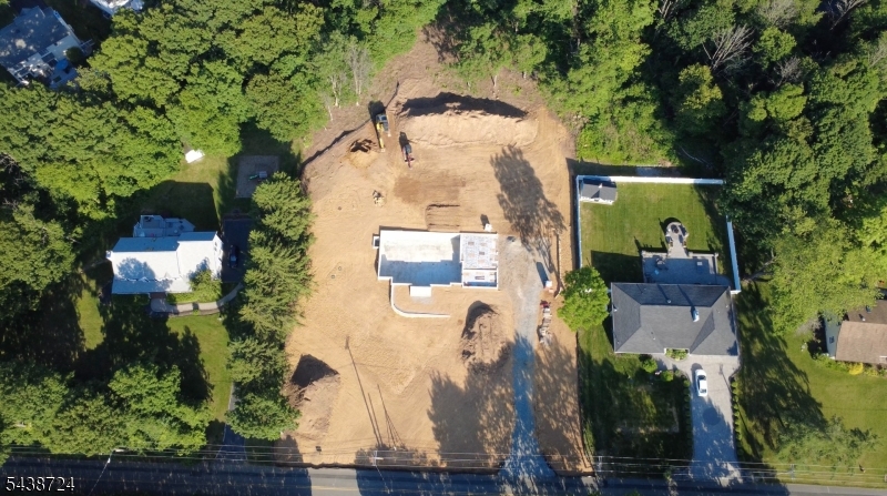 Mooney Rd Property Photo 3