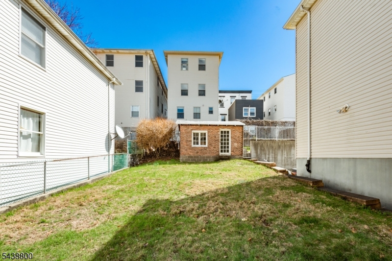304 Terrace Ave Property Photo 30