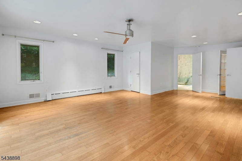 737 Ridge Rd Property Photo 16