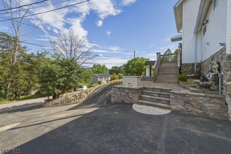 51 Zinnia Dr Property Photo 35